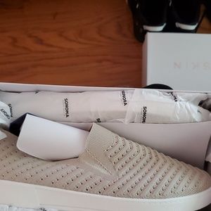 Sonoma Women's comfort shoe